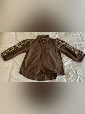 Pre Owned PARORY button up long sleeve Size 6